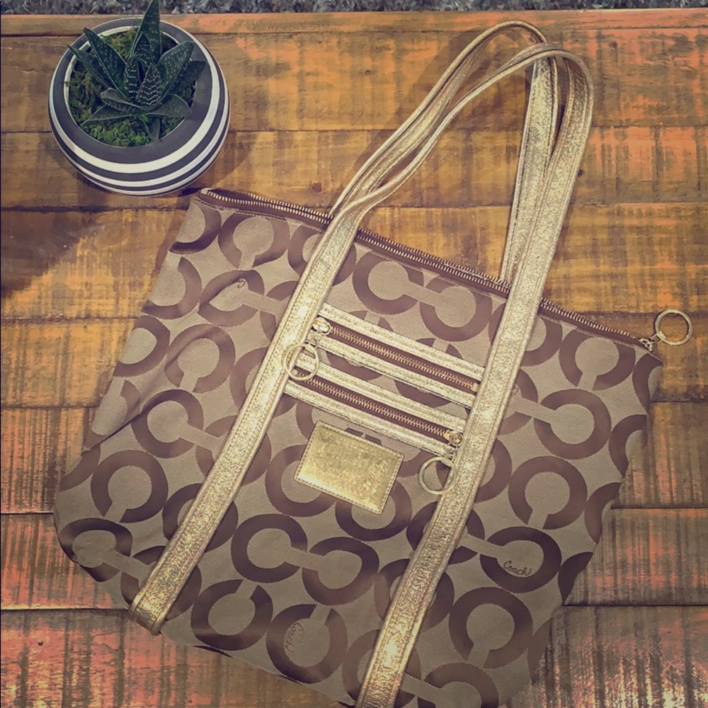 Coach Poppy Signature Purse